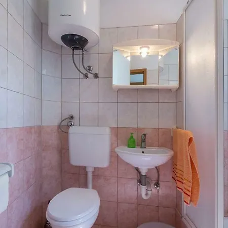 Apartment Mate