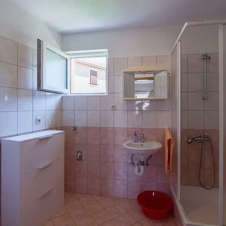Apartment Mate